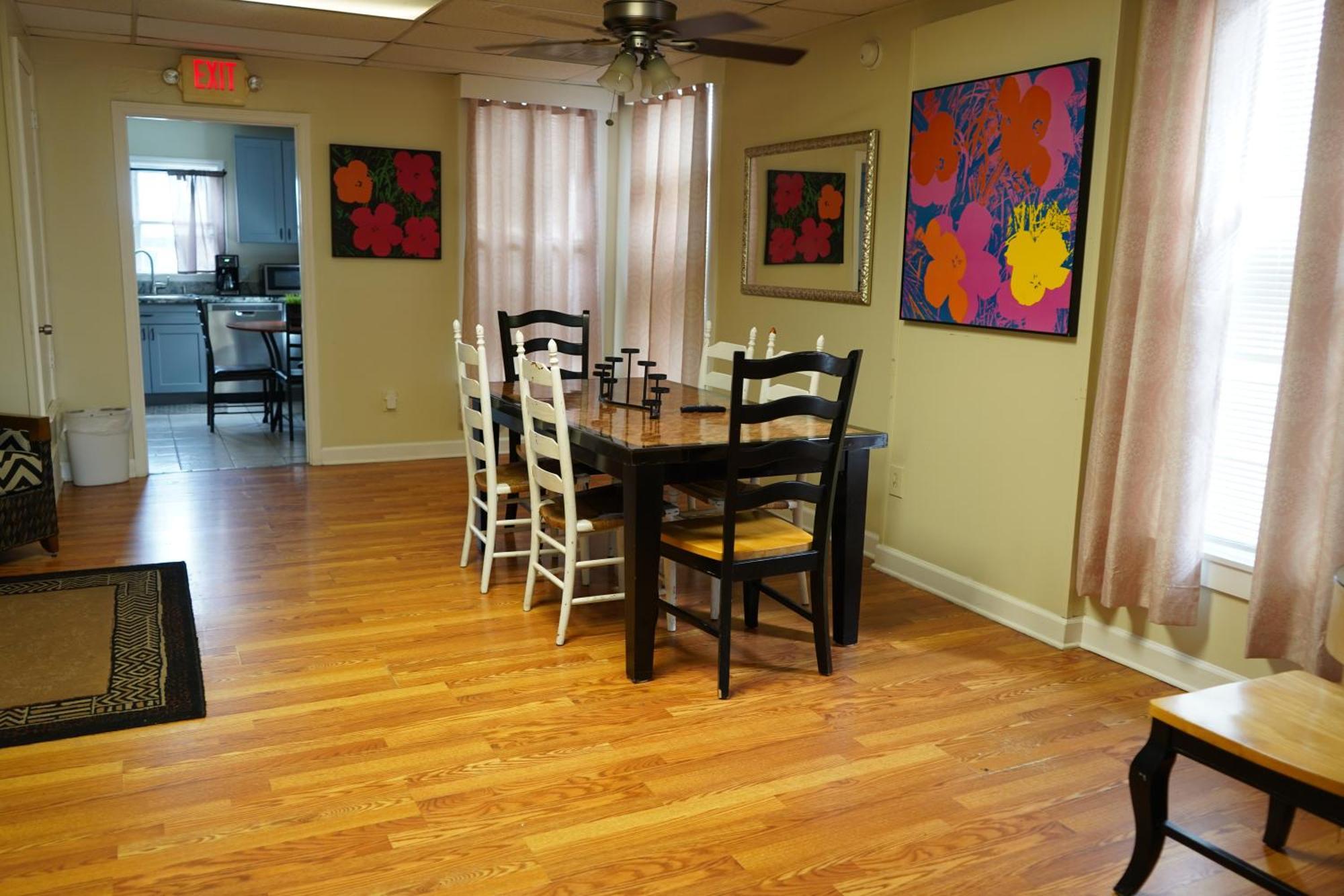 Chic Midtown 6br Main House And 3br *