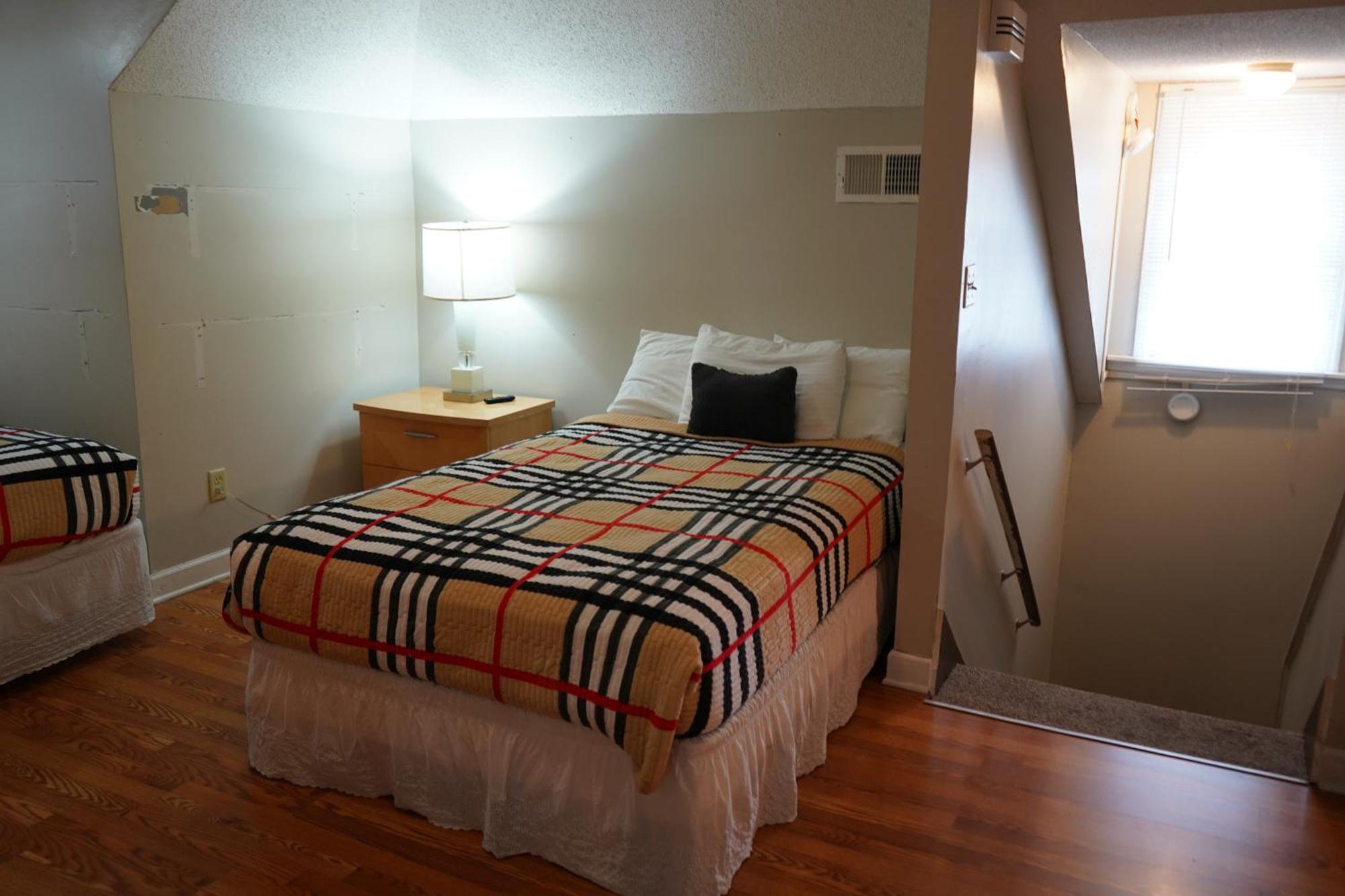 Holiday home Chic Midtown 6br Main House And 3br *