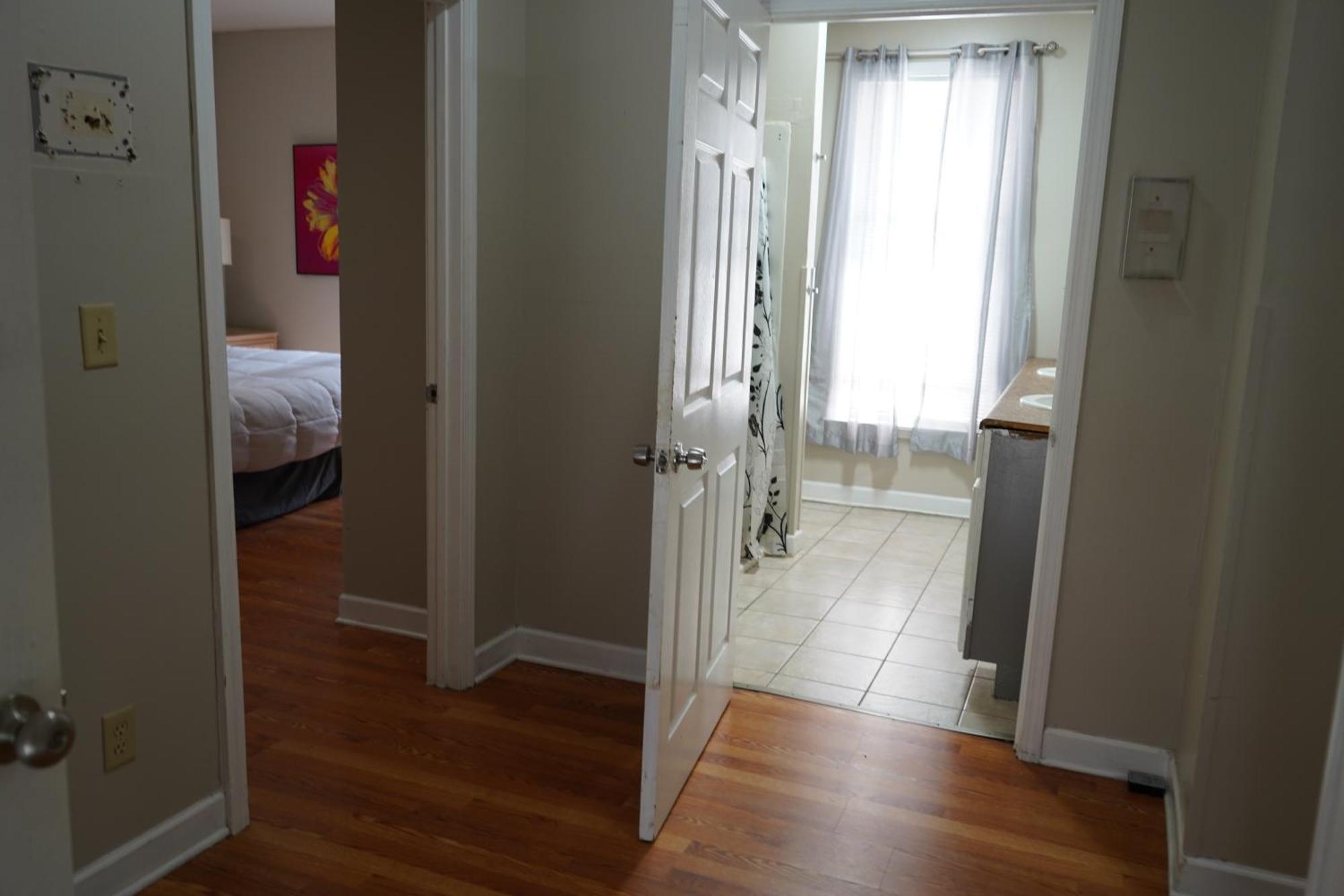 Chic Midtown 6br Main House And 3br