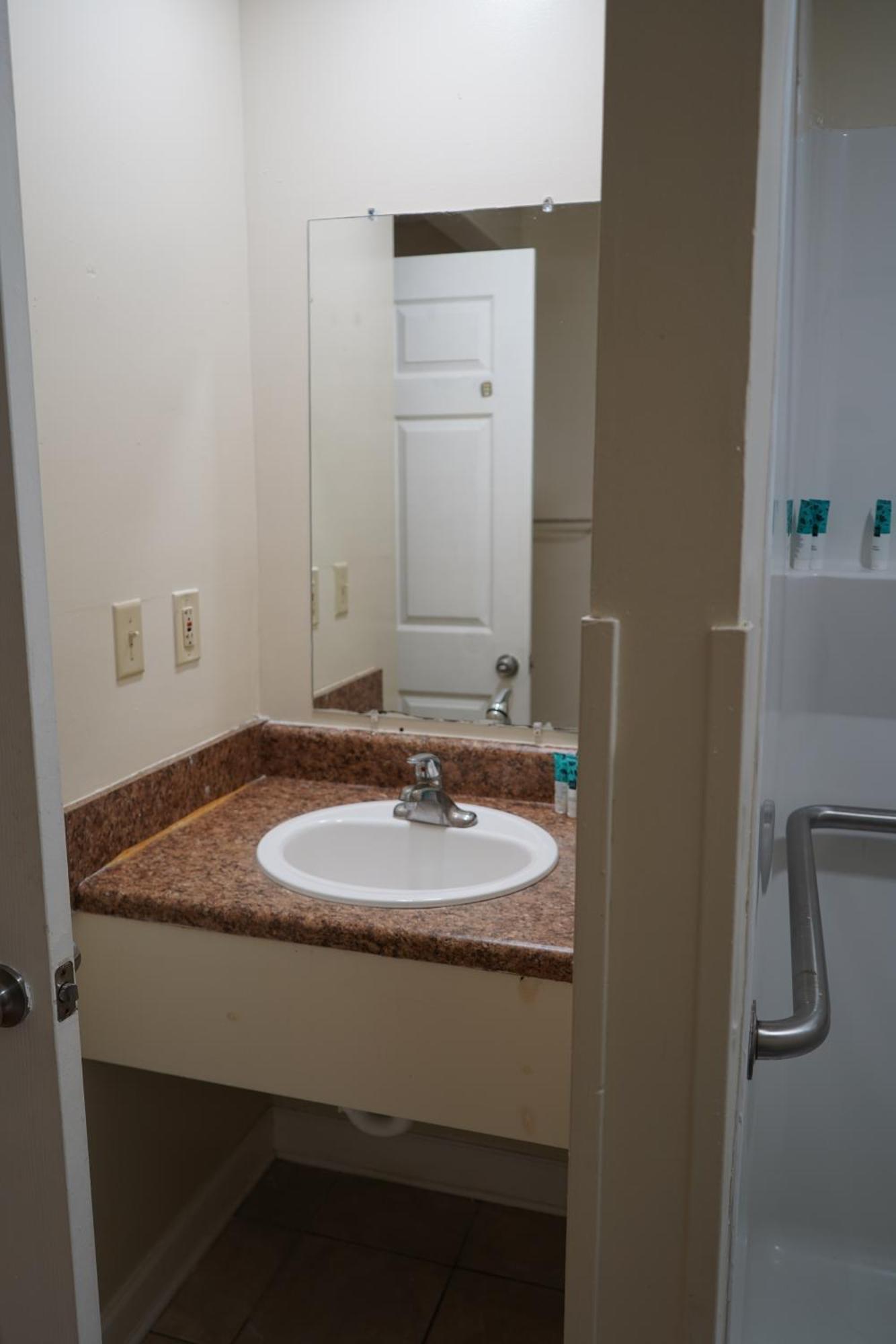 Holiday home Chic Midtown 6br Main House And 3br